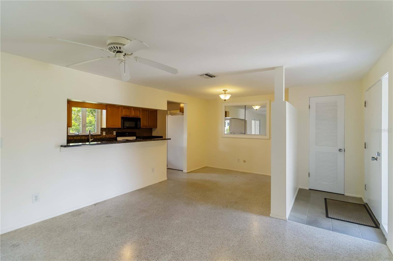 Image 10 of 45 For 509 Palm Avenue
