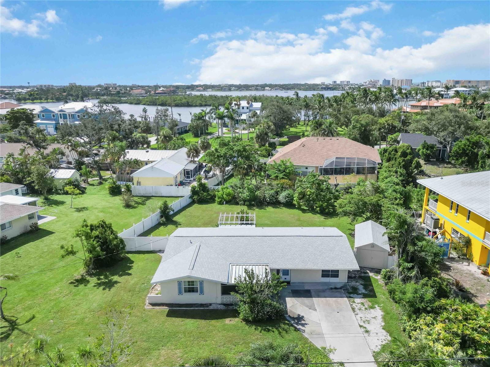 Image 2 of 45 For 509 Palm Avenue