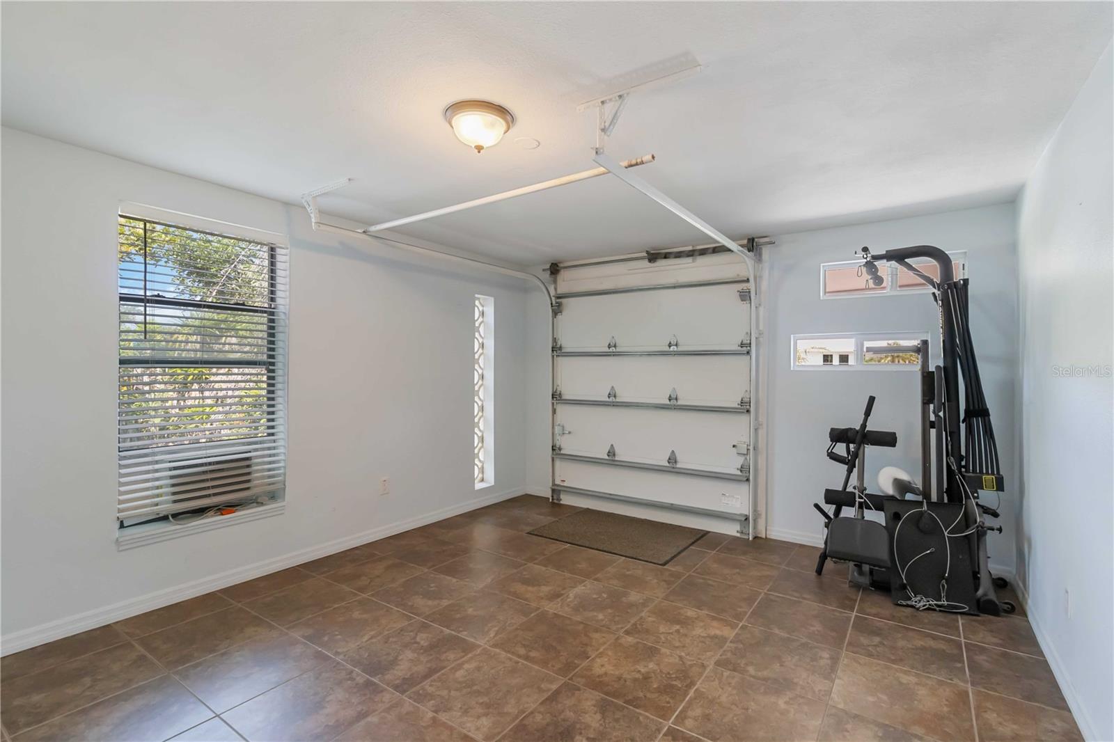 Image 22 of 45 For 509 Palm Avenue