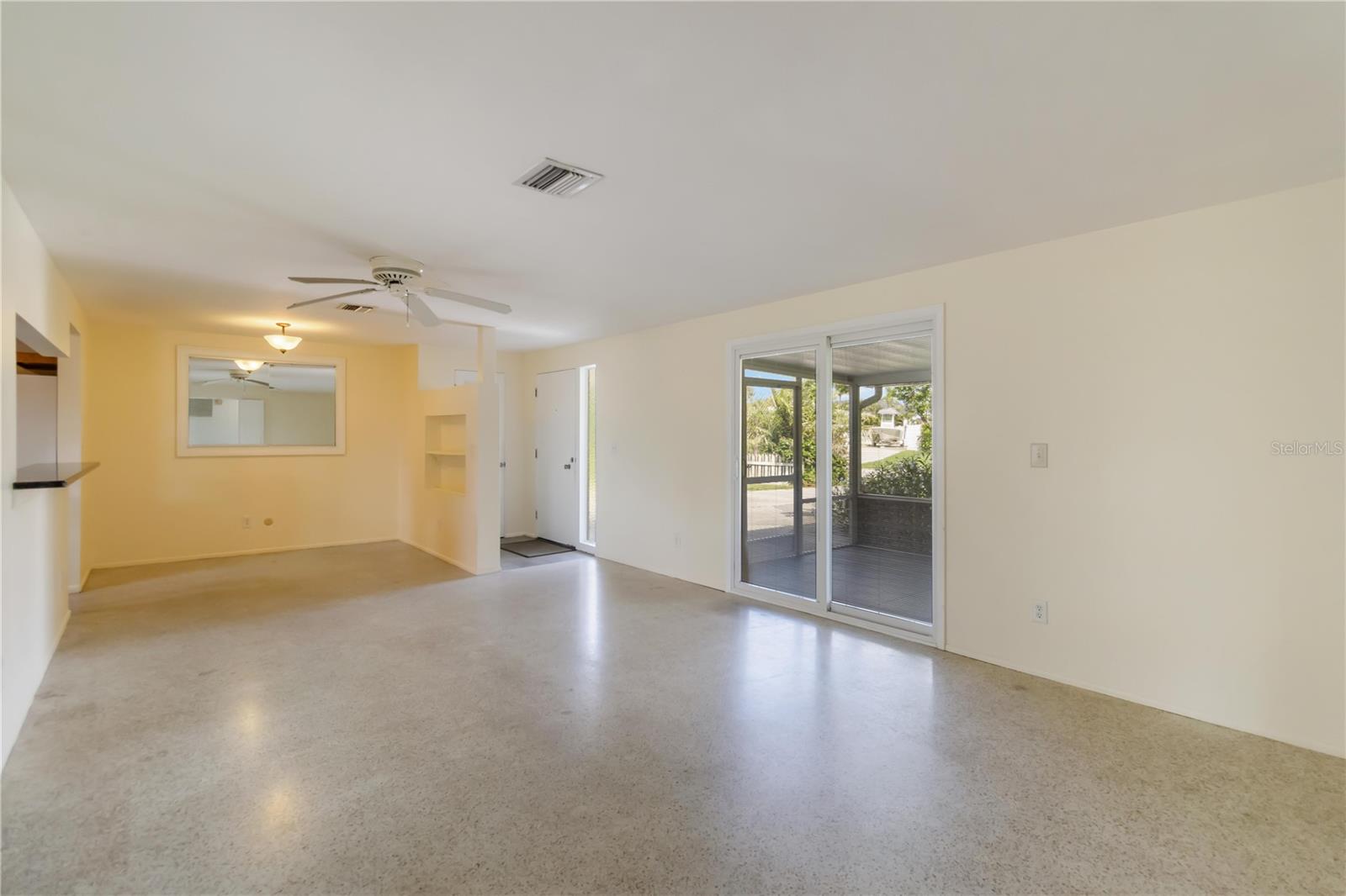 Image 7 of 45 For 509 Palm Avenue