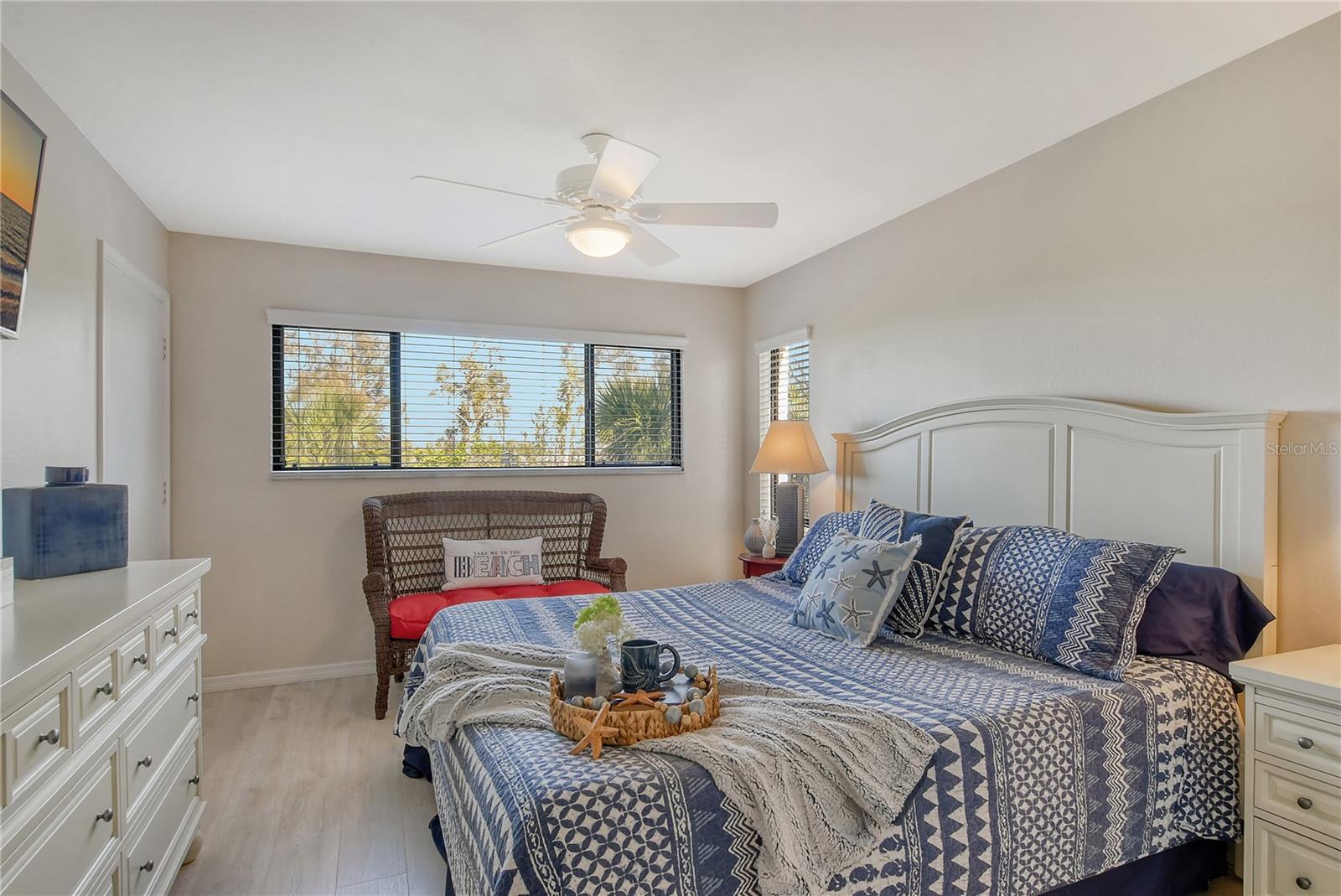 Image 16 of 50 For 1106 Bird Bay Way 316