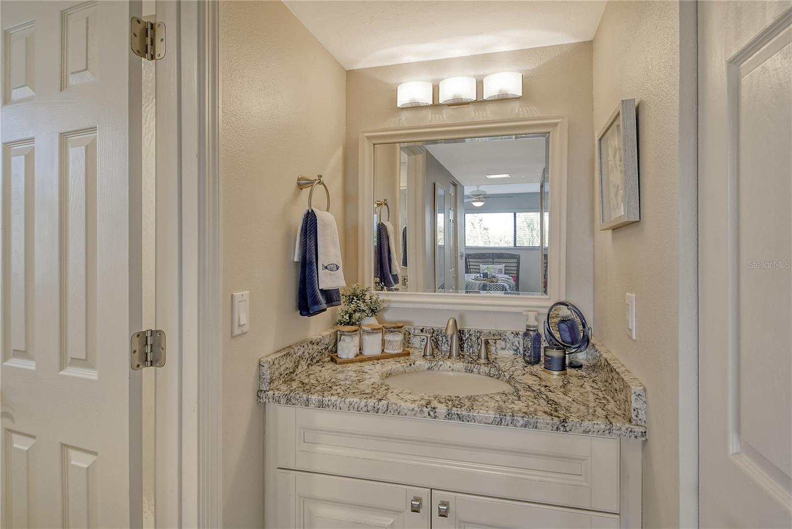 Image 18 of 50 For 1106 Bird Bay Way 316