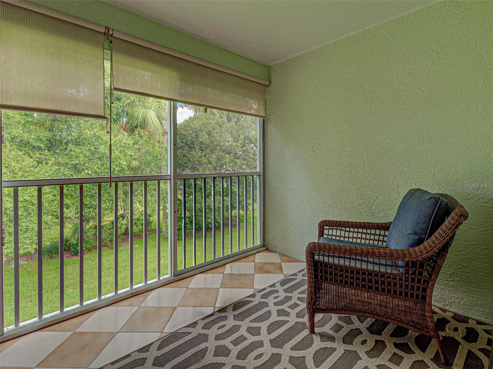 Image 21 of 37 For 5725 Greenwood Avenue 9201