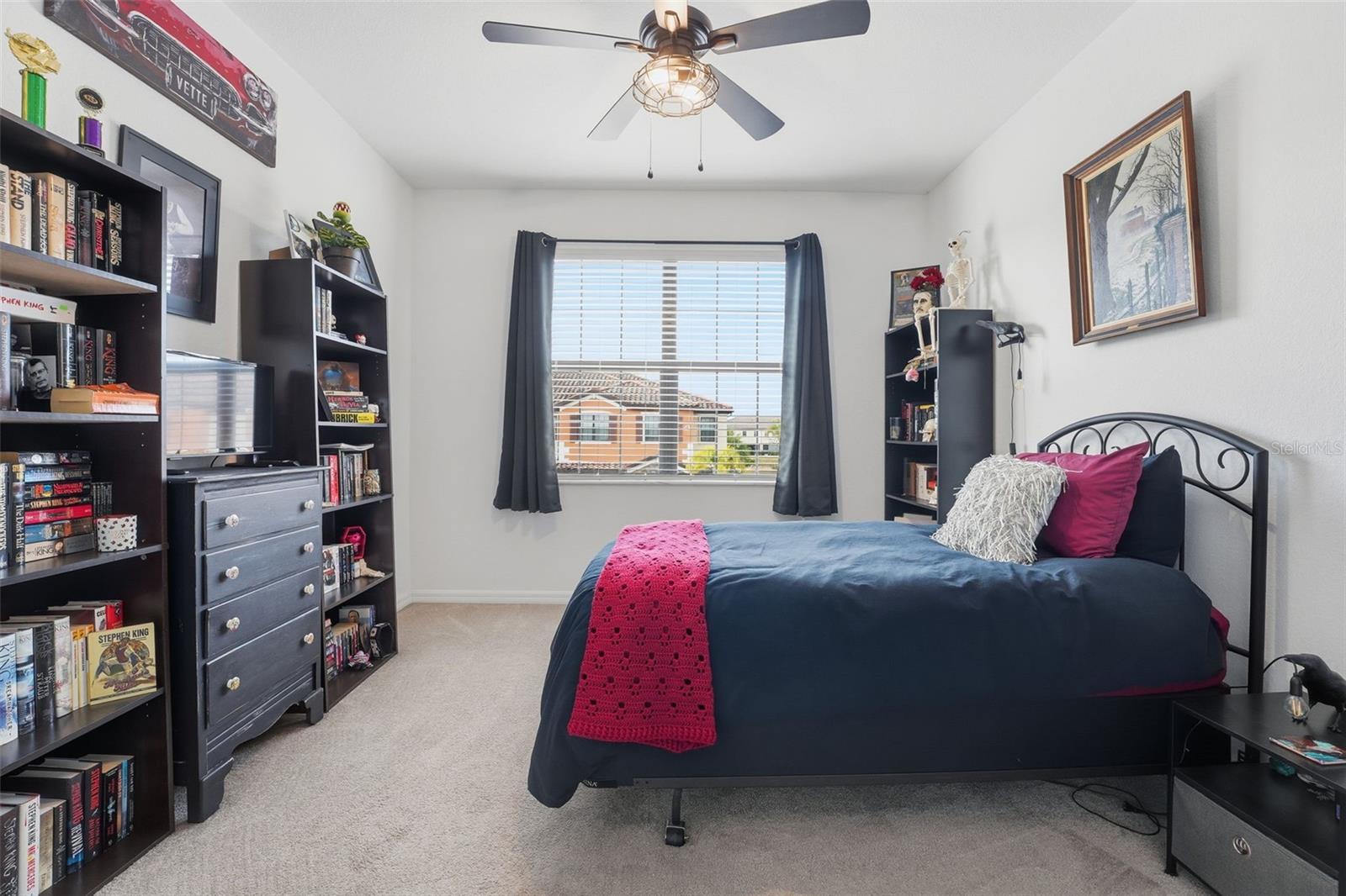 Image 22 of 89 For 20392 Lagente Circle