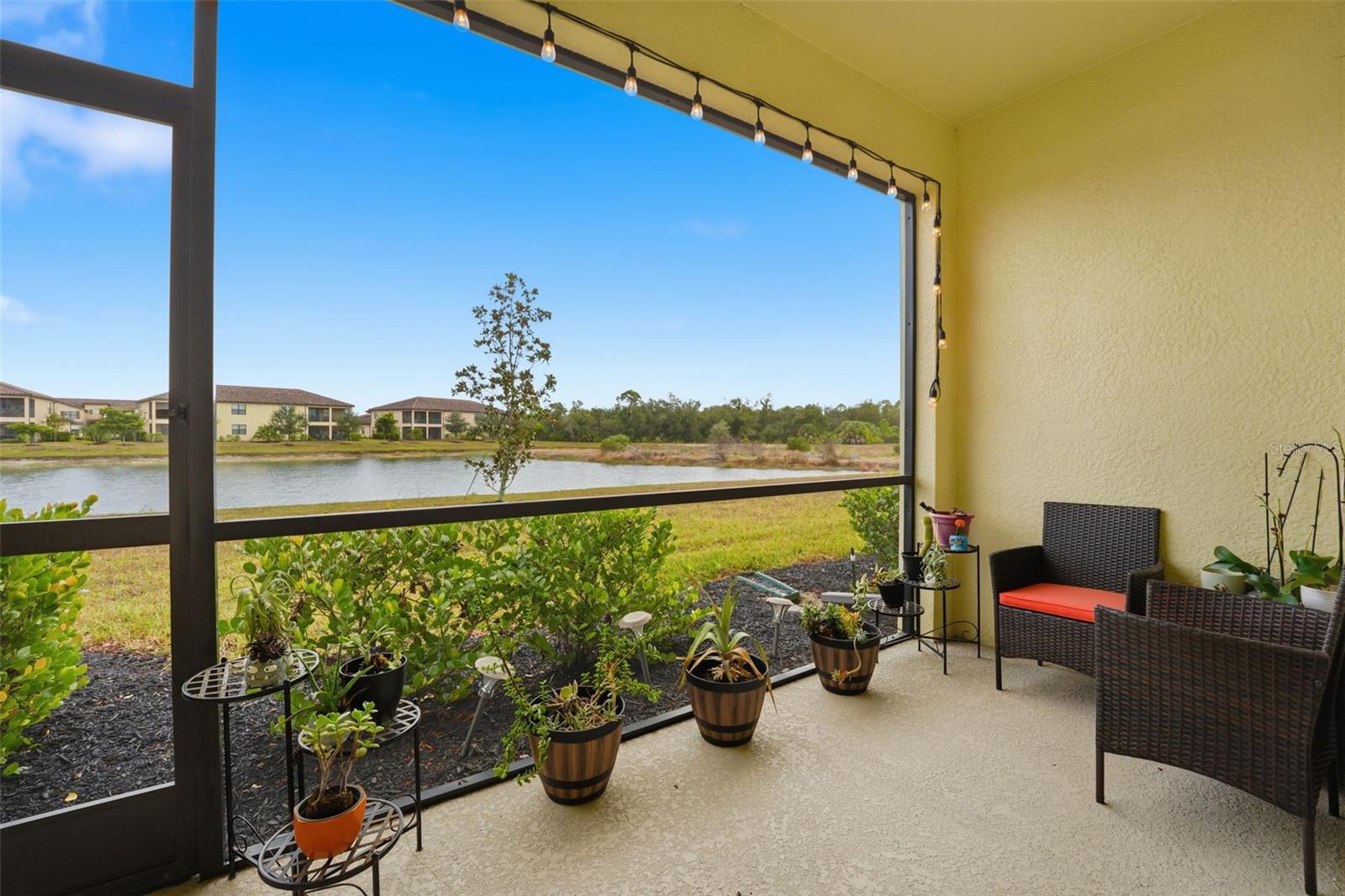 Image 29 of 89 For 20392 Lagente Circle