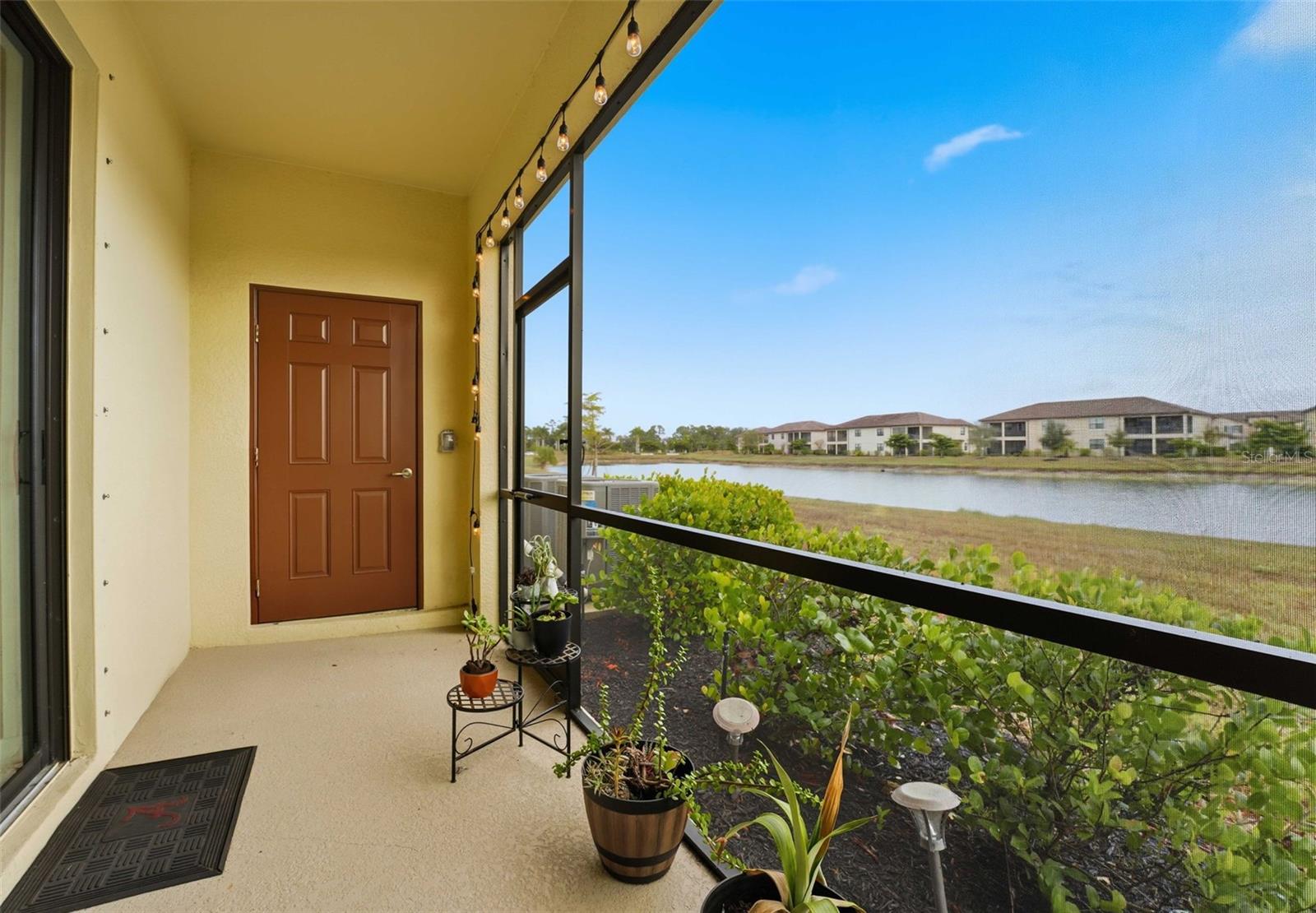 Image 30 of 89 For 20392 Lagente Circle