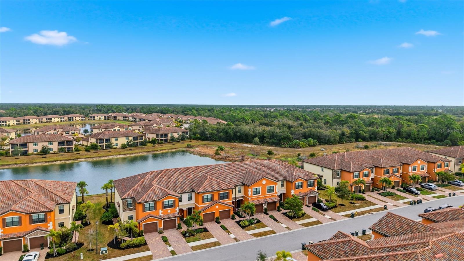 Image 35 of 89 For 20392 Lagente Circle