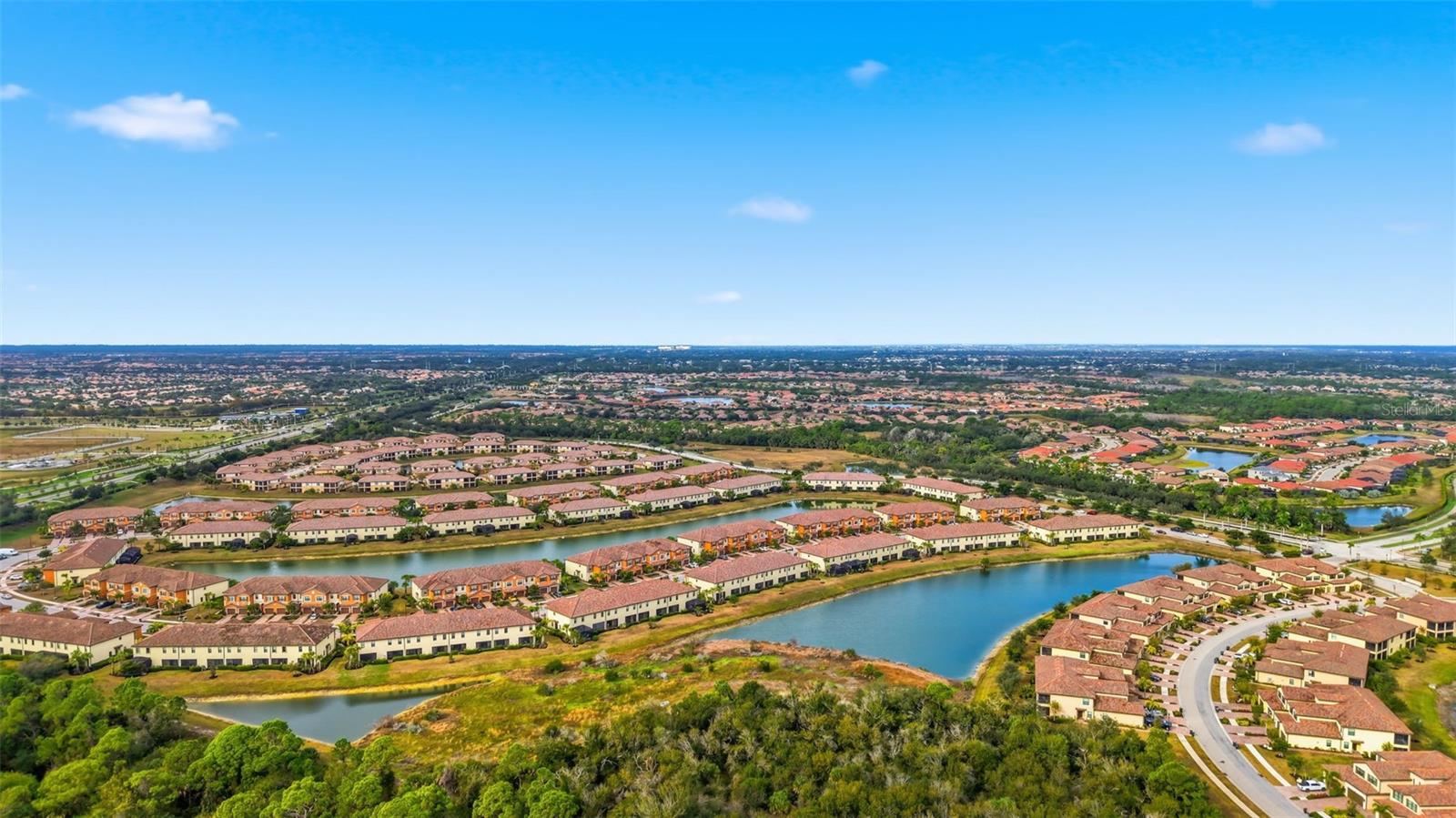 Image 39 of 89 For 20392 Lagente Circle