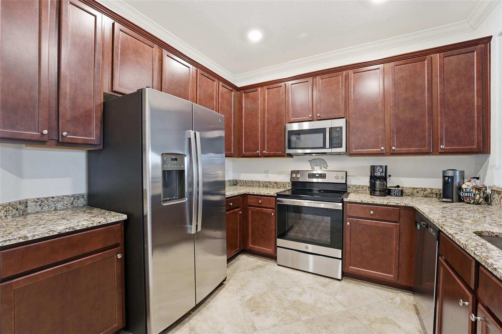 Image 7 of 89 For 20392 Lagente Circle