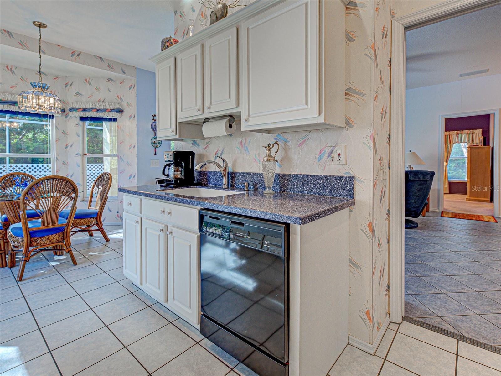 Image 17 of 50 For 4220 Tennyson Way