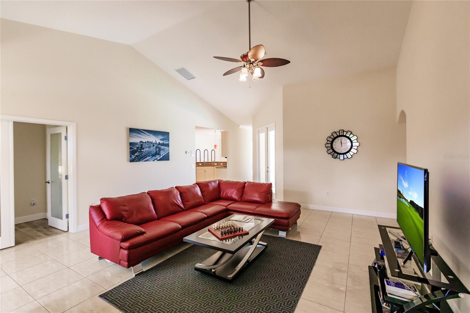 Image 10 of 72 For 2209 Sonoma Drive E