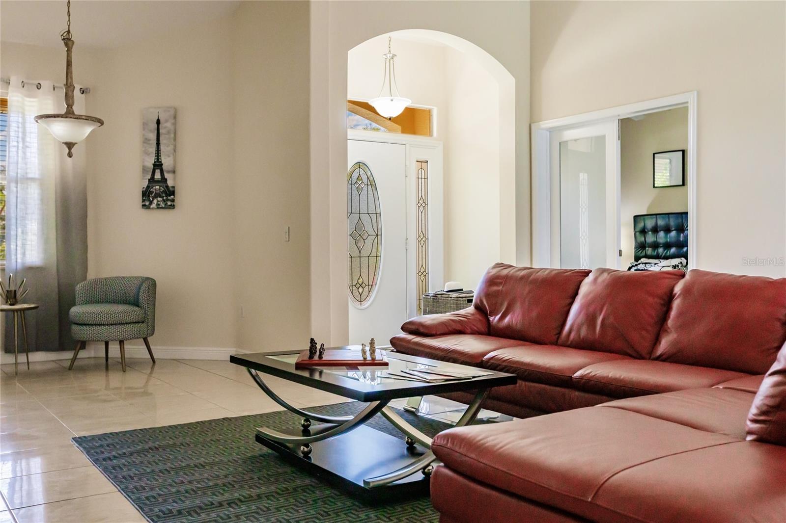 Image 14 of 72 For 2209 Sonoma Drive E