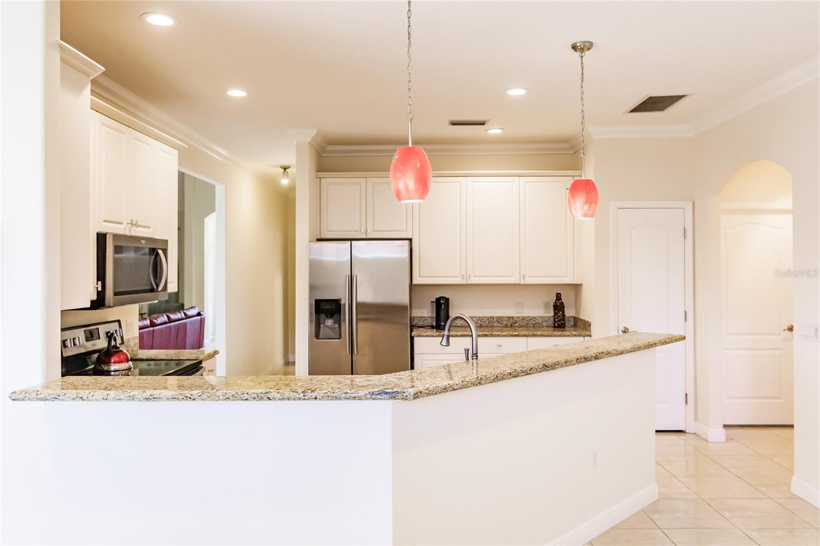 Image 18 of 72 For 2209 Sonoma Drive E