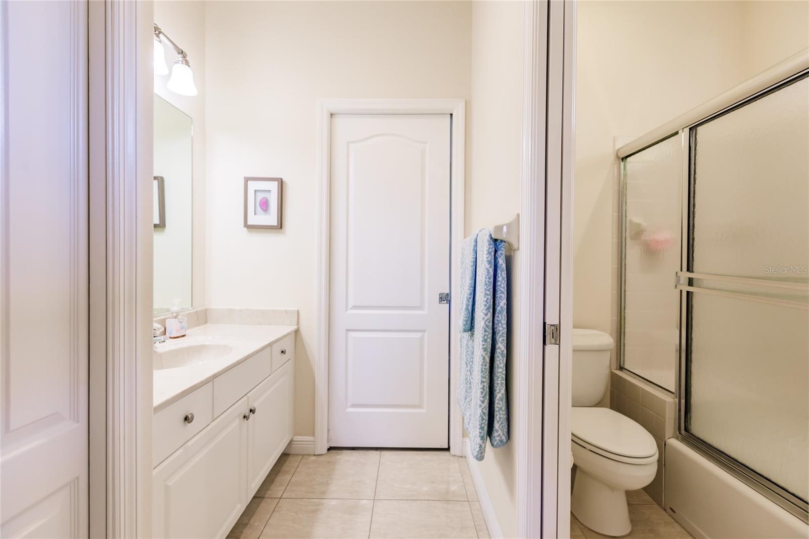Image 40 of 72 For 2209 Sonoma Drive E