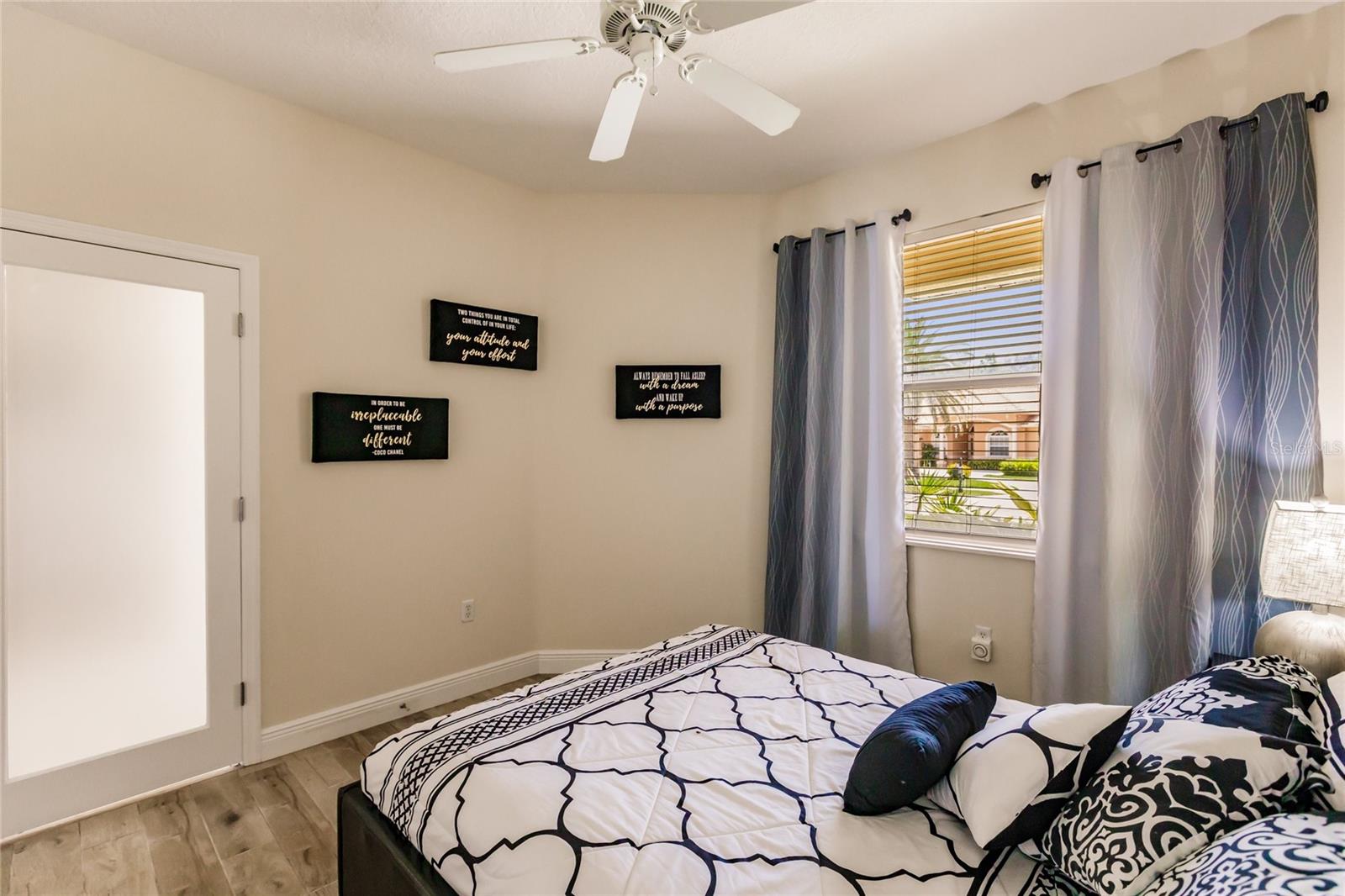 Image 49 of 72 For 2209 Sonoma Drive E