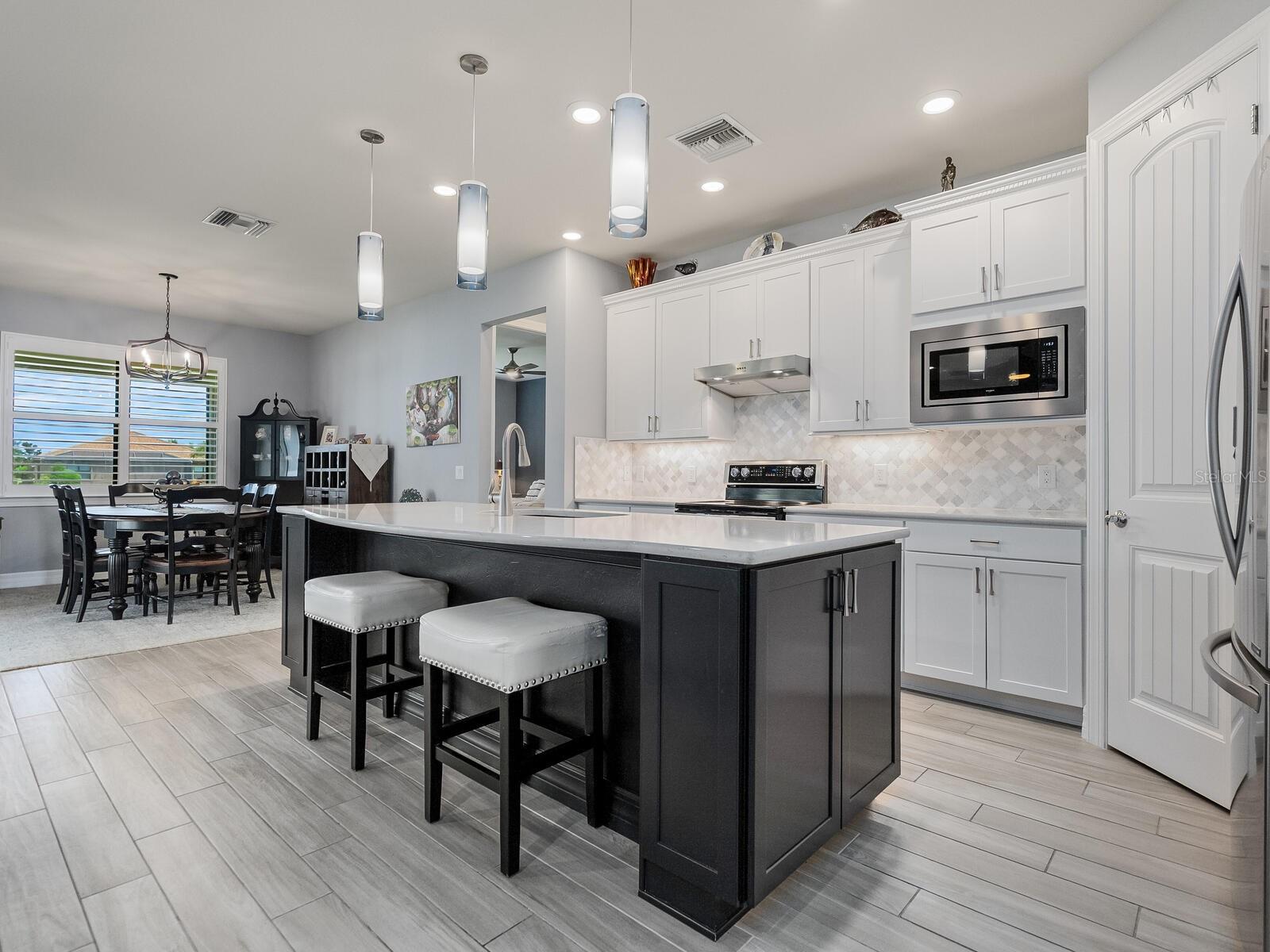 Image 11 of 38 For 13240 Esposito Street