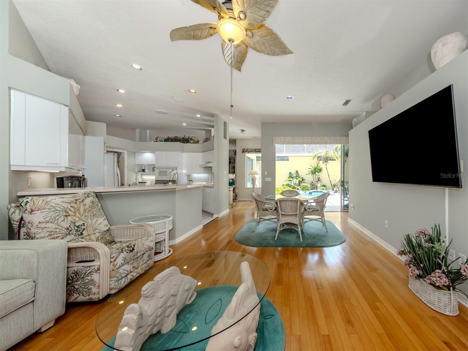 Image 15 of 70 For 210 Vestavia Drive