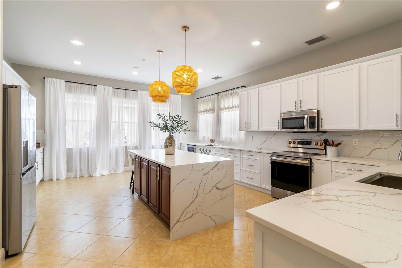 Image 19 of 50 For 24439 Riverfront Drive