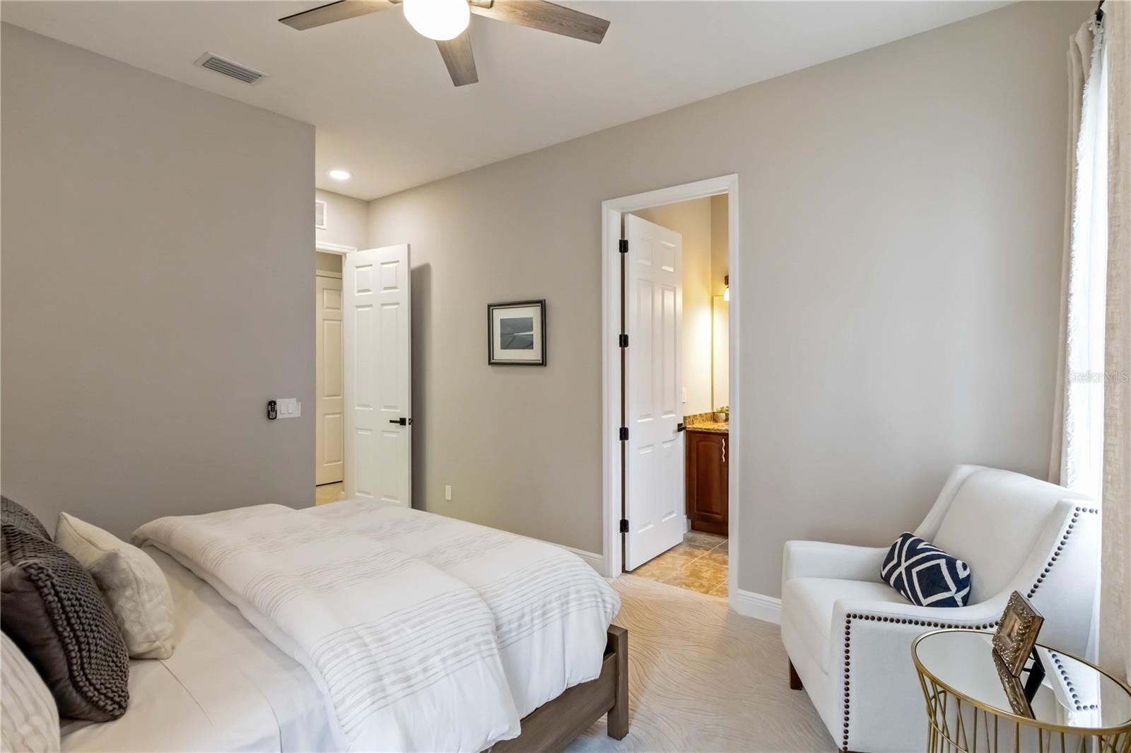 Image 25 of 50 For 24439 Riverfront Drive