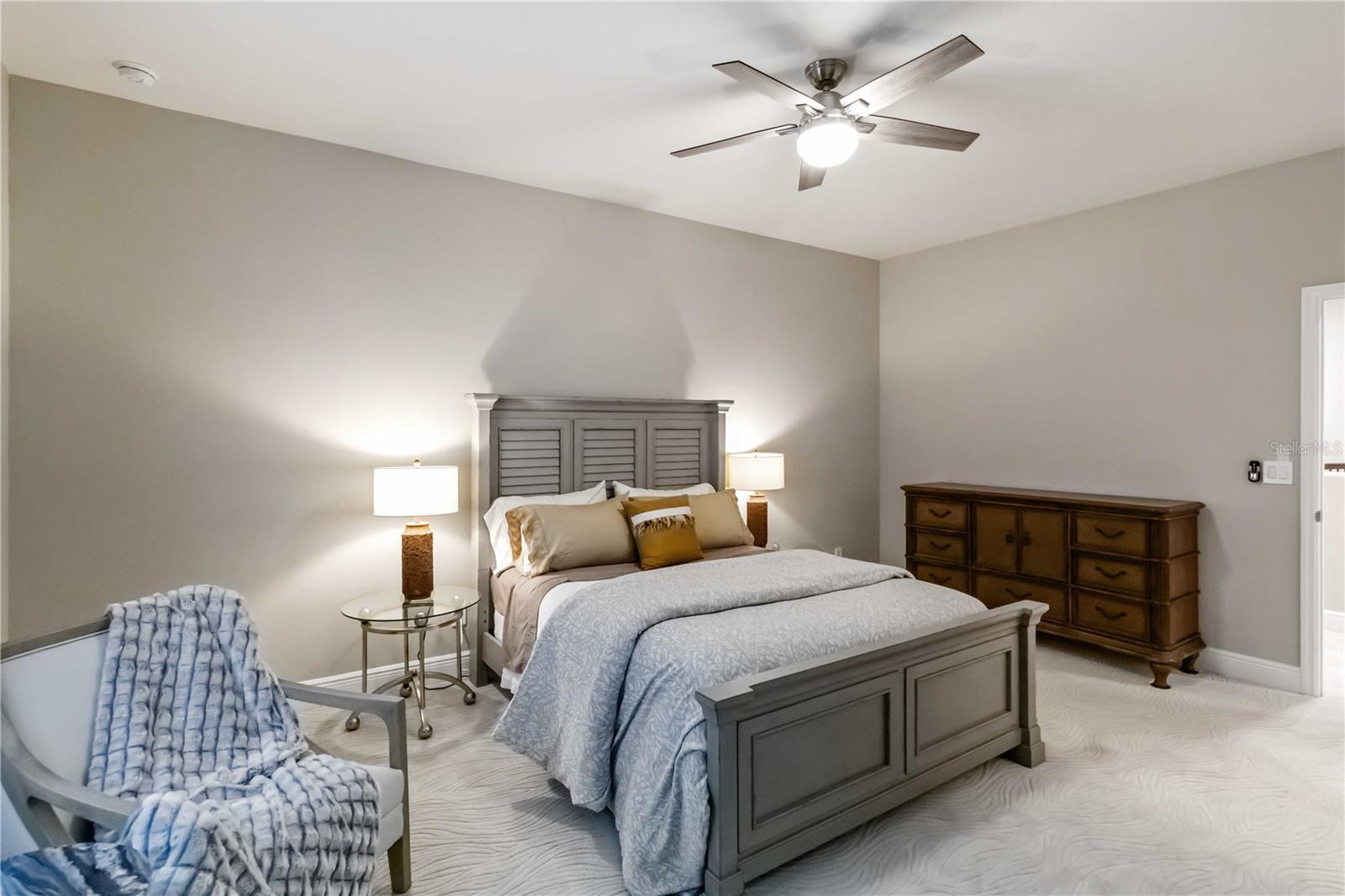 Image 33 of 50 For 24439 Riverfront Drive