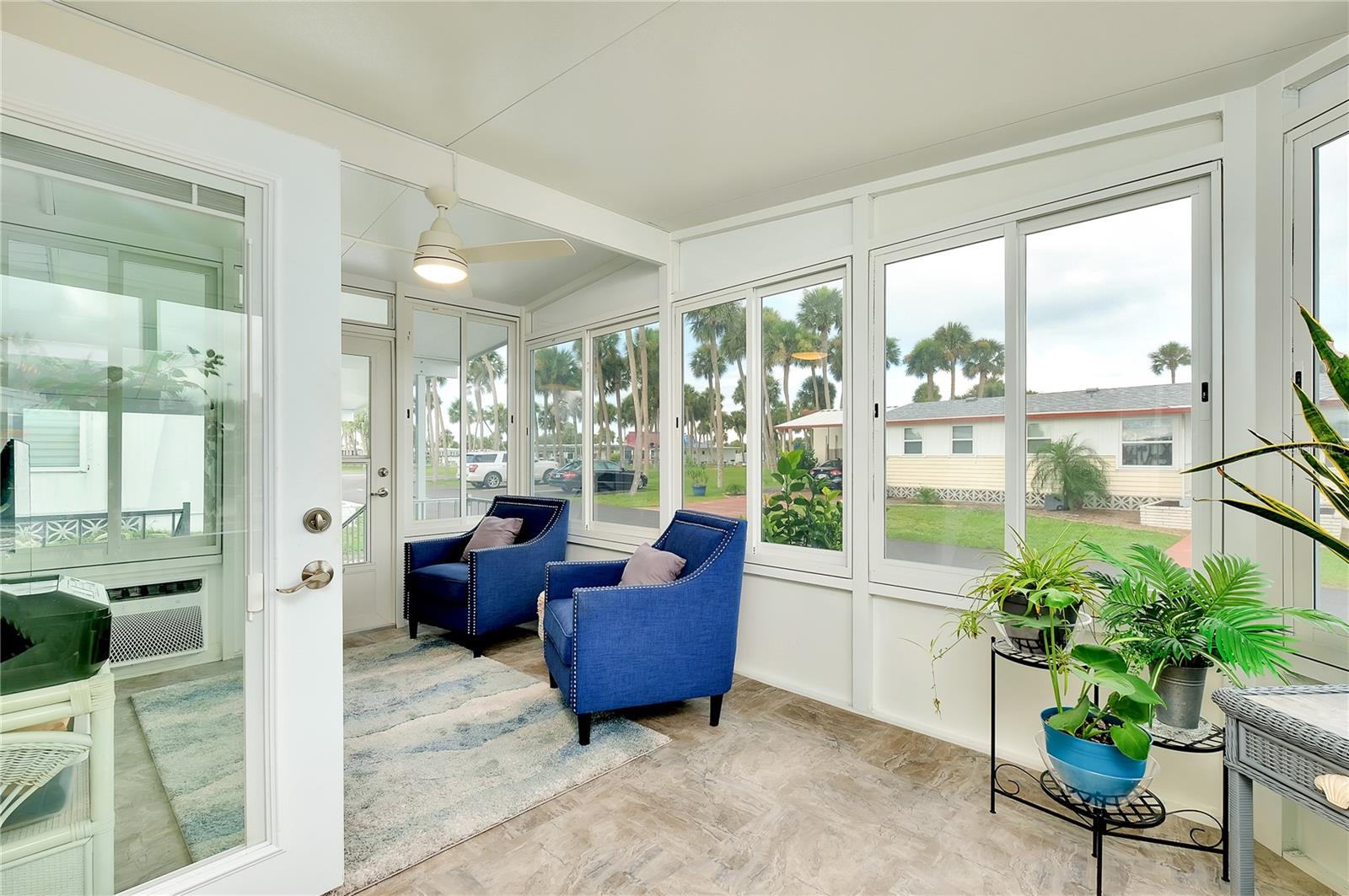 Image 18 of 49 For 214 Roma Road