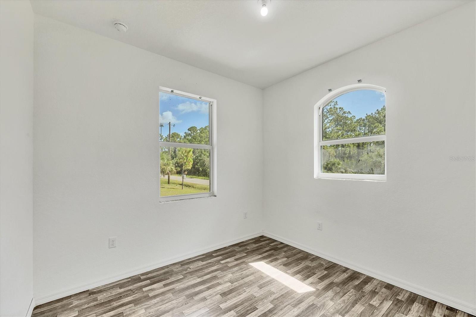 Image 14 of 41 For 1311 Friar Street