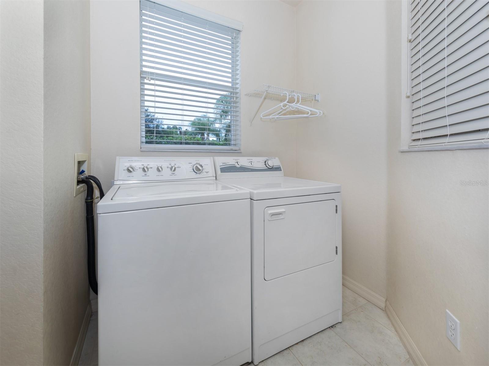 Image 26 of 76 For 4437 Corso Venetia Boulevard B17