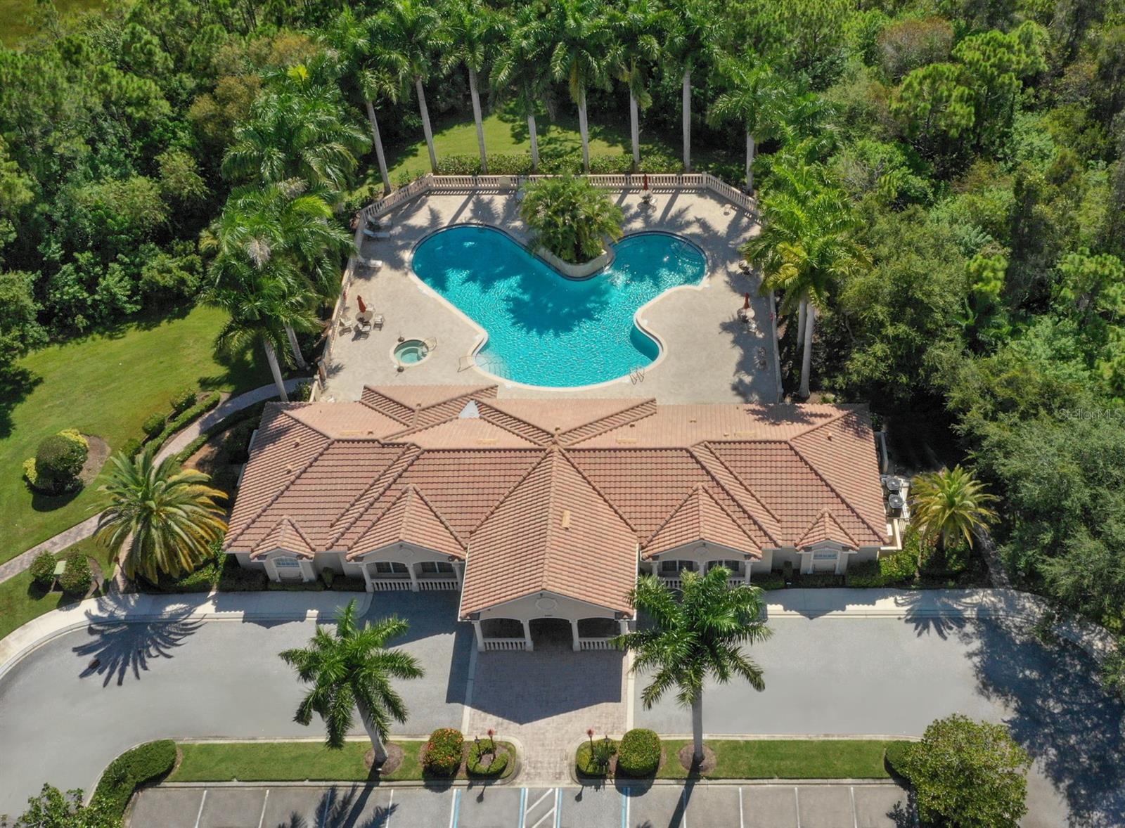 Image 34 of 76 For 4437 Corso Venetia Boulevard B17