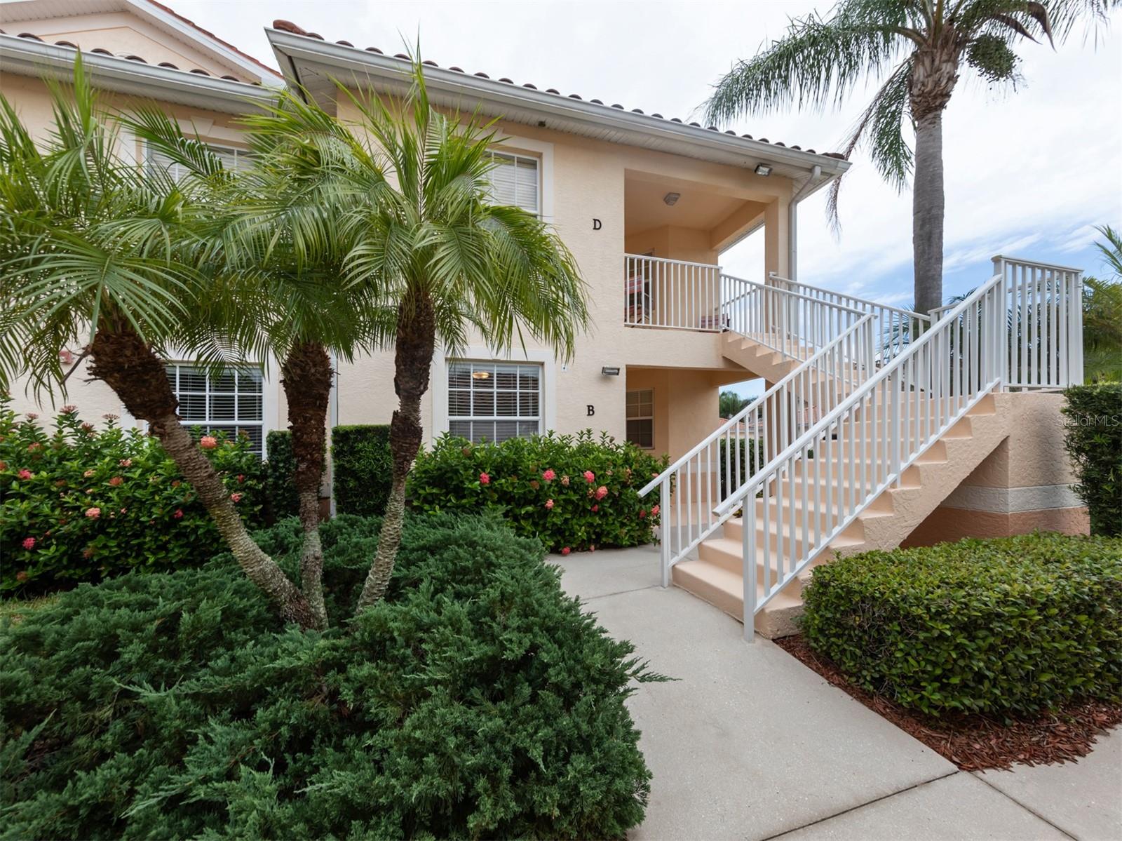 Image 4 of 76 For 4437 Corso Venetia Boulevard B17
