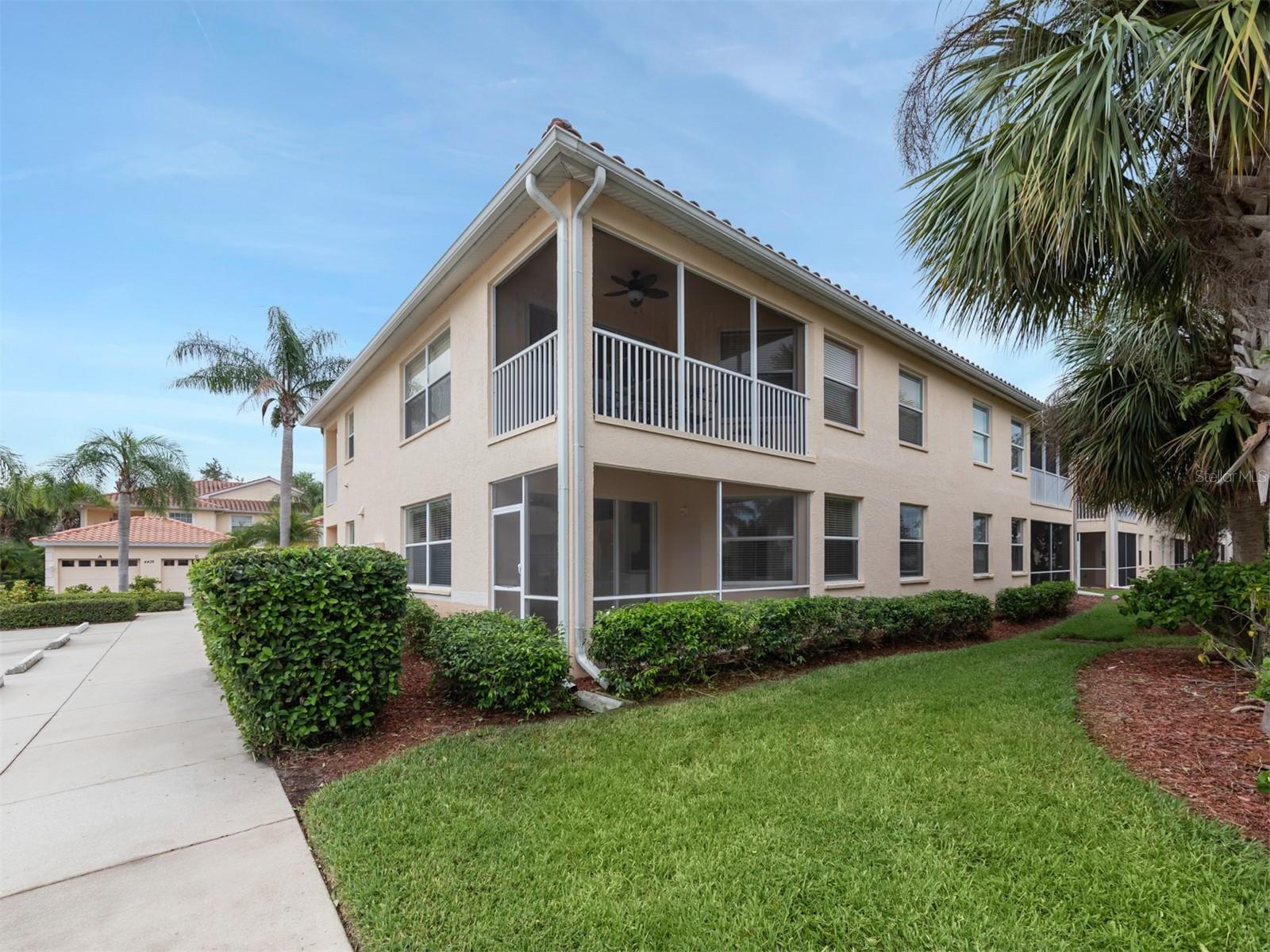 Image 5 of 76 For 4437 Corso Venetia Boulevard B17