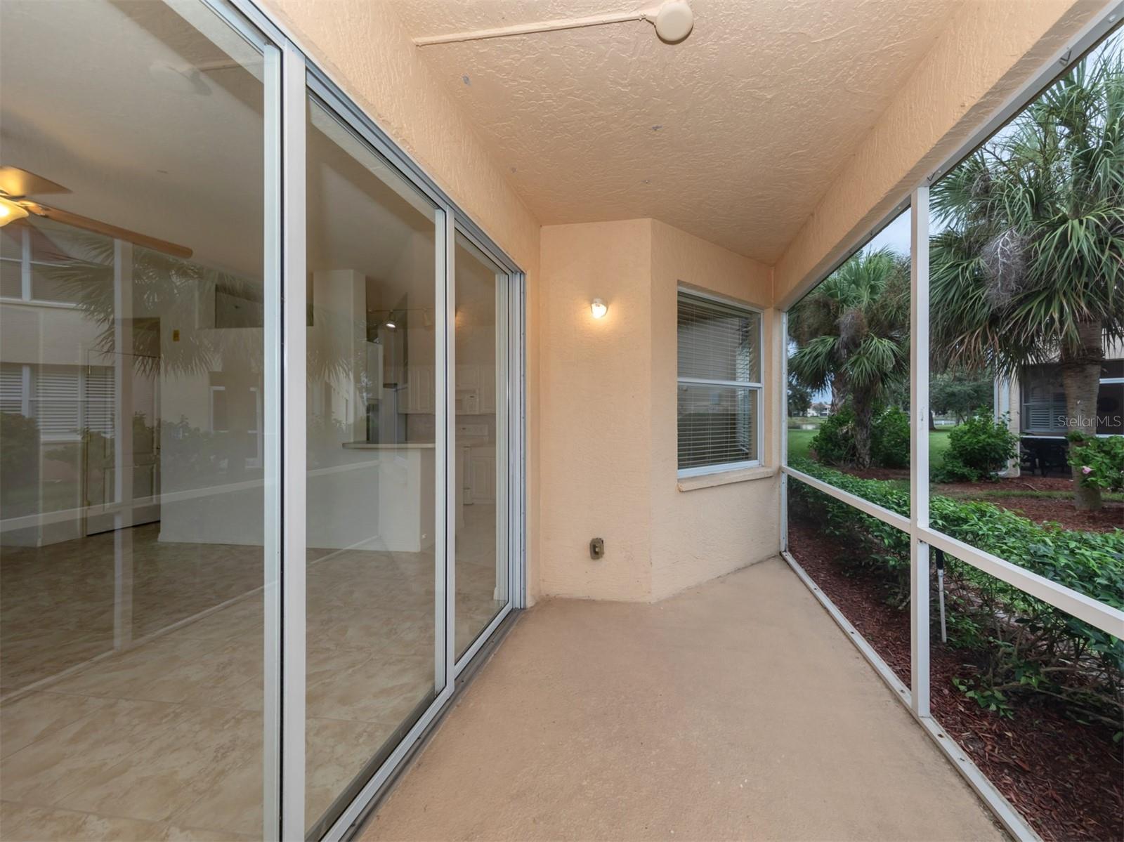 Image 7 of 76 For 4437 Corso Venetia Boulevard B17