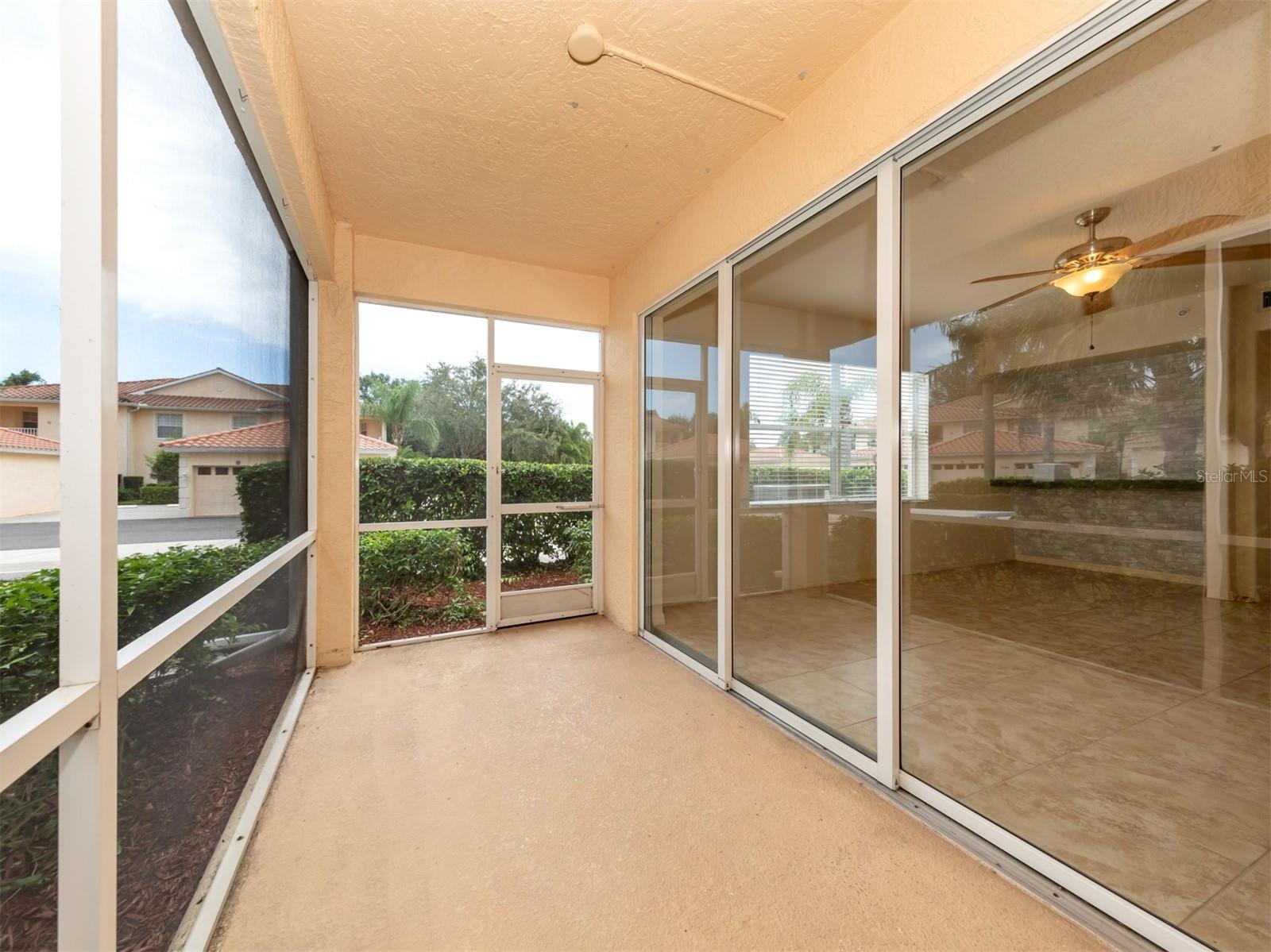 Image 8 of 76 For 4437 Corso Venetia Boulevard B17