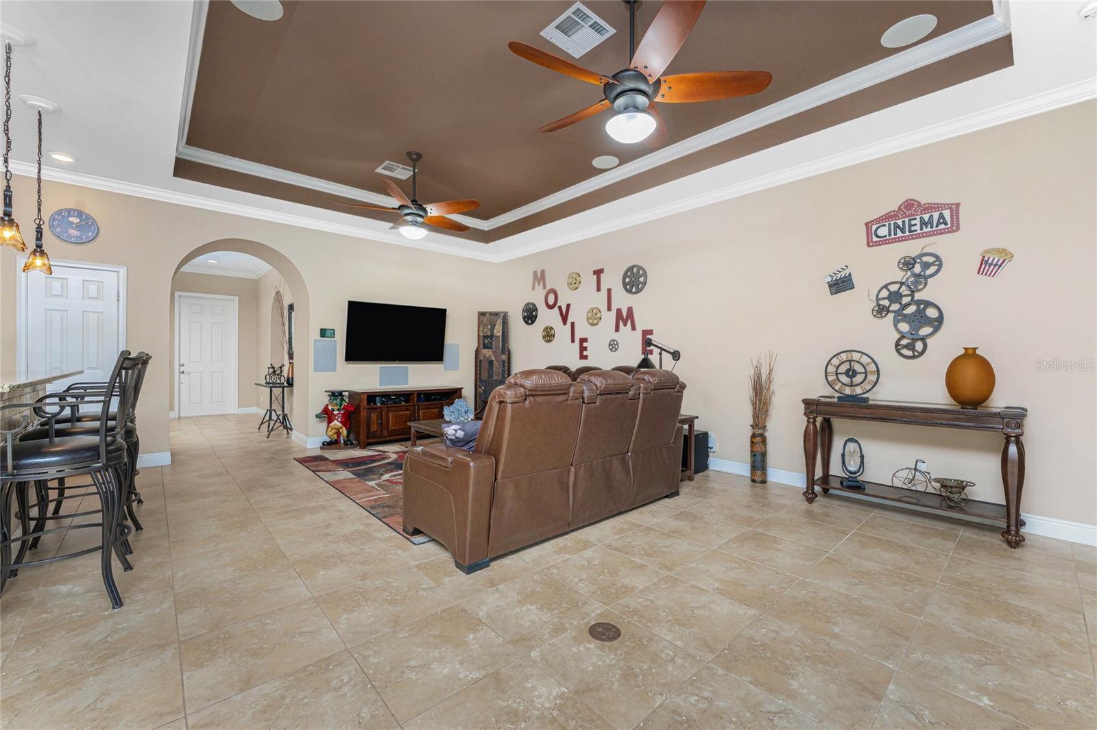 Image 15 of 92 For 110 Palazzo Court