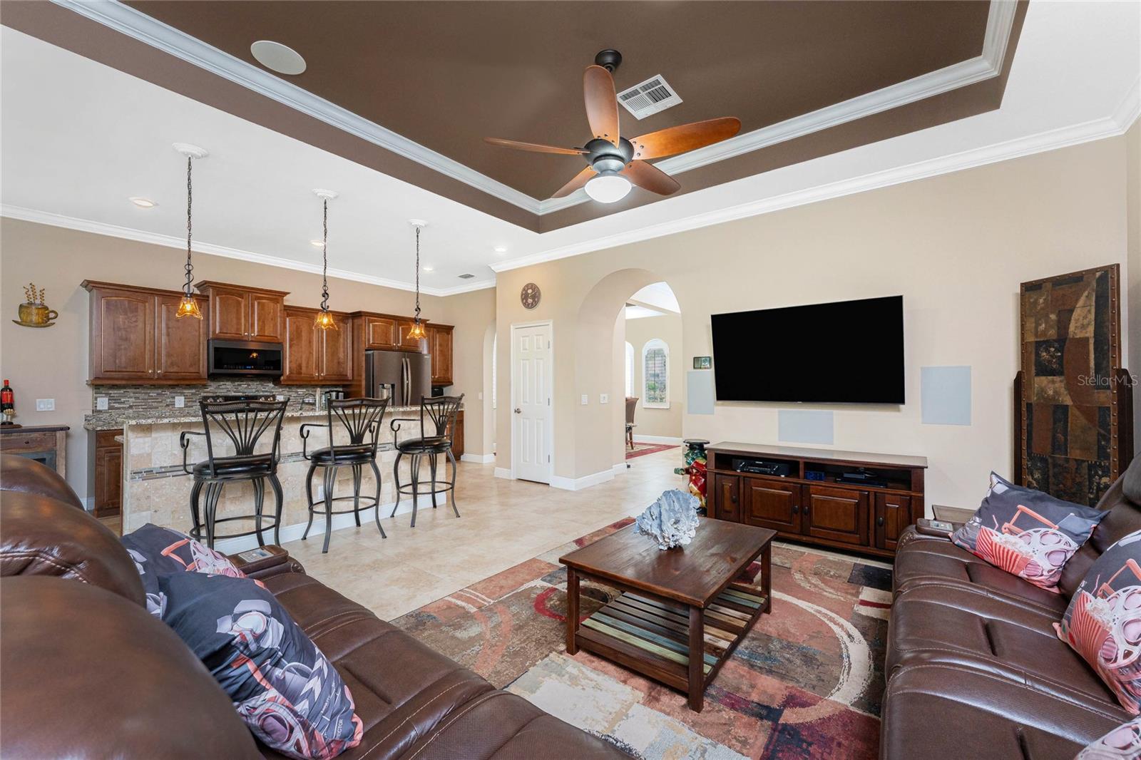 Image 18 of 92 For 110 Palazzo Court
