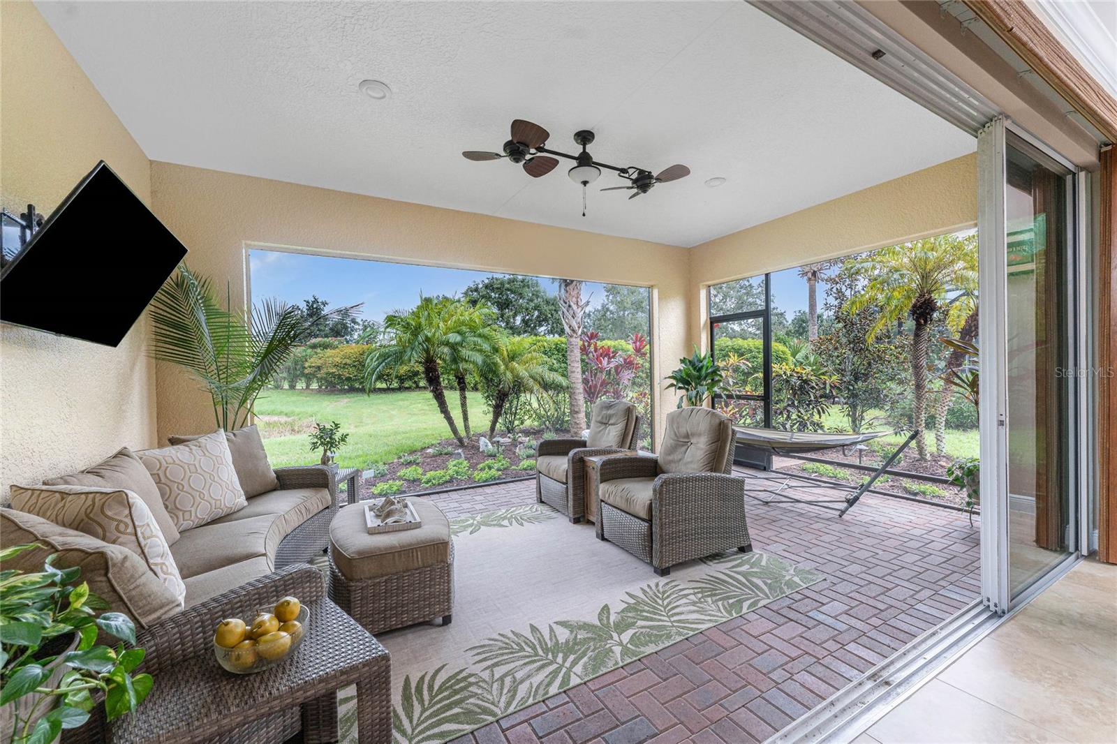 Image 46 of 92 For 110 Palazzo Court
