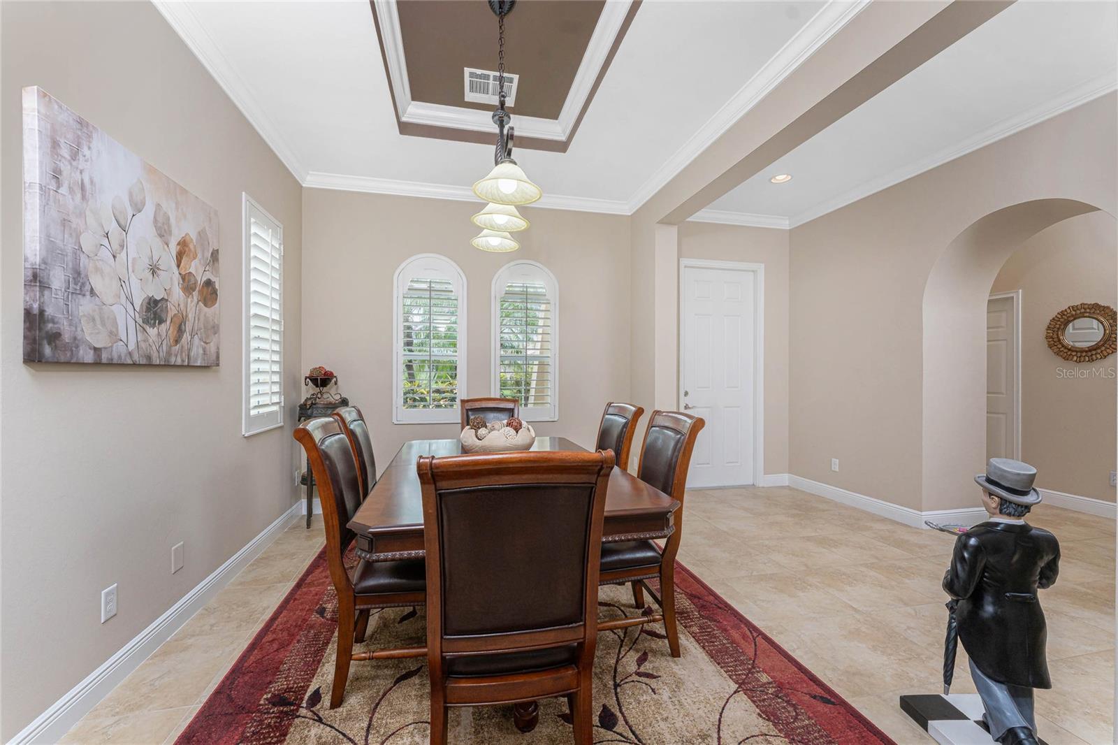 Image 8 of 92 For 110 Palazzo Court