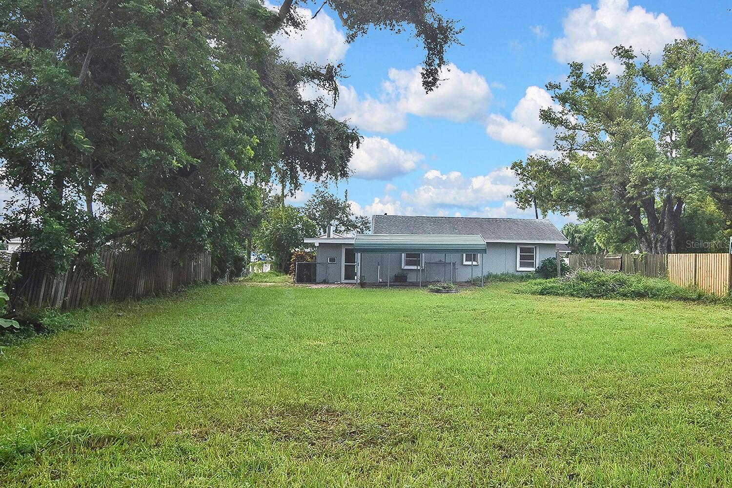 Image 2 of 21 For 2306 9th Street E