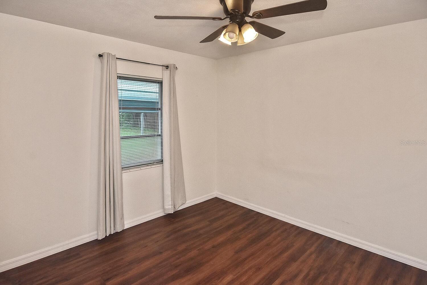 Image 9 of 21 For 2306 9th Street E