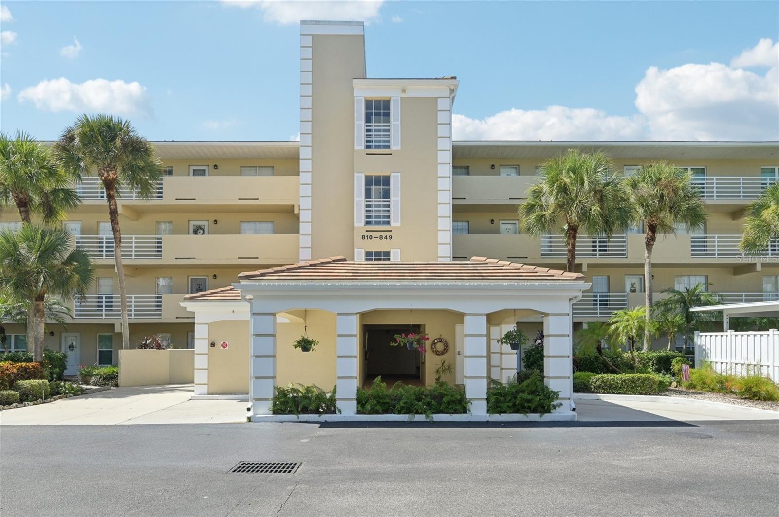 Details for 824 Wexford Boulevard 824, VENICE, FL 34293