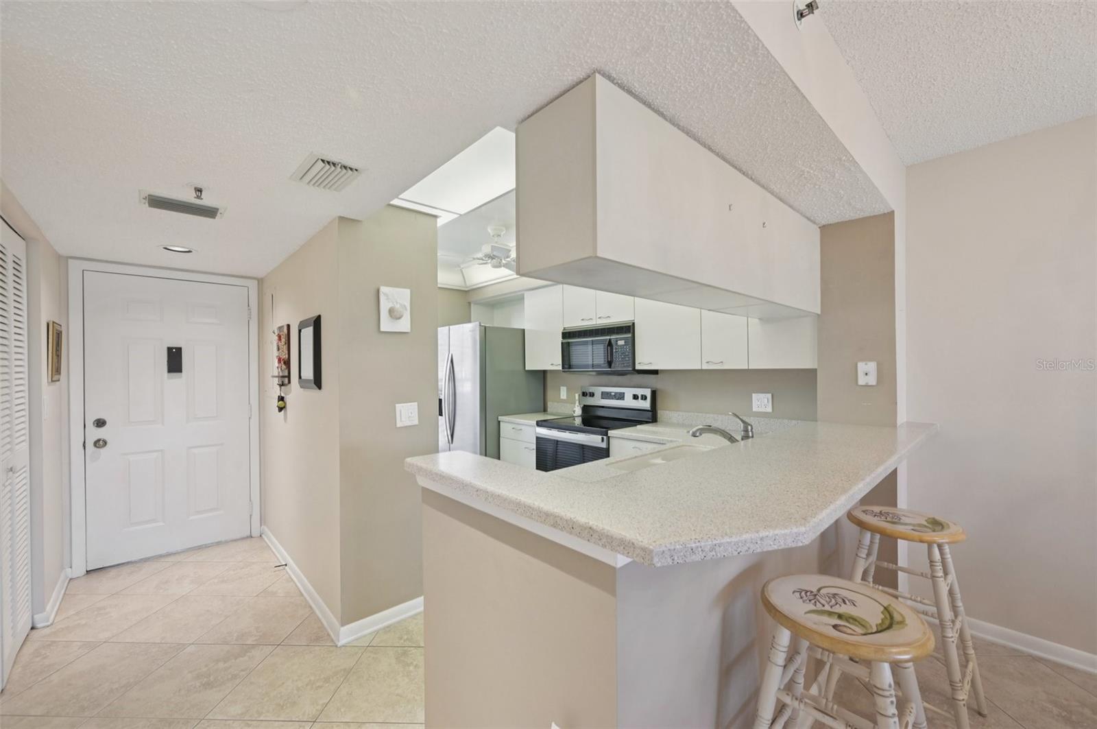 Image 17 of 56 For 824 Wexford Boulevard 824
