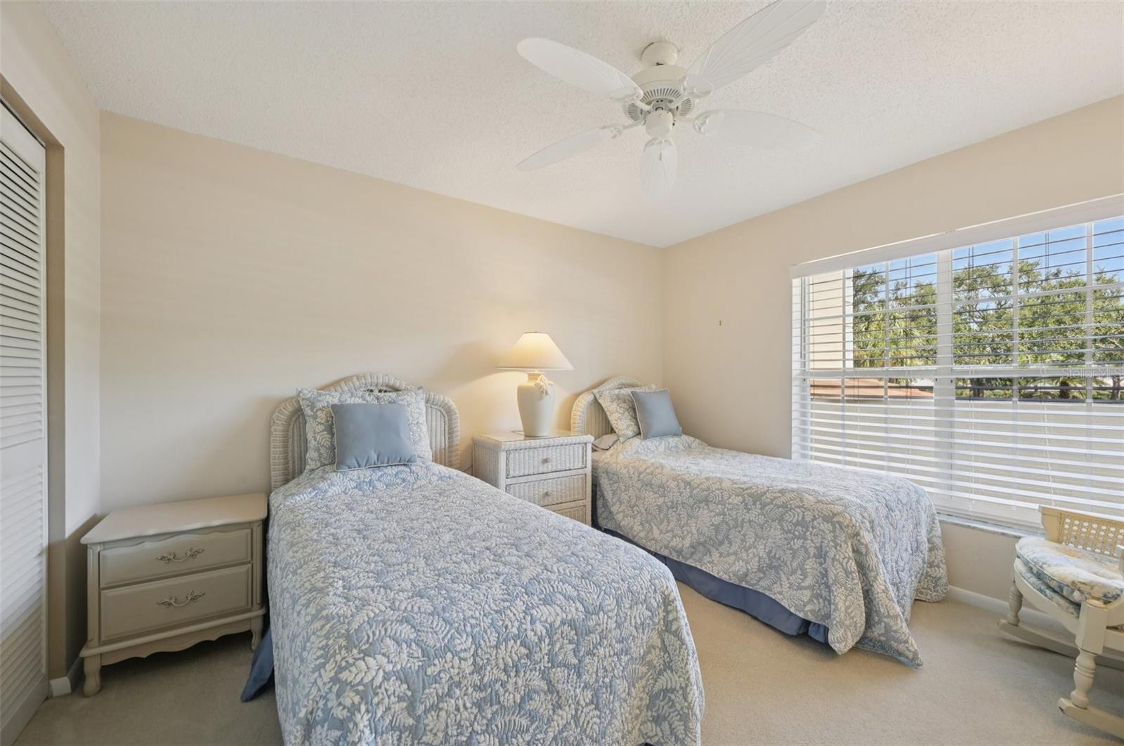 Image 25 of 56 For 824 Wexford Boulevard 824