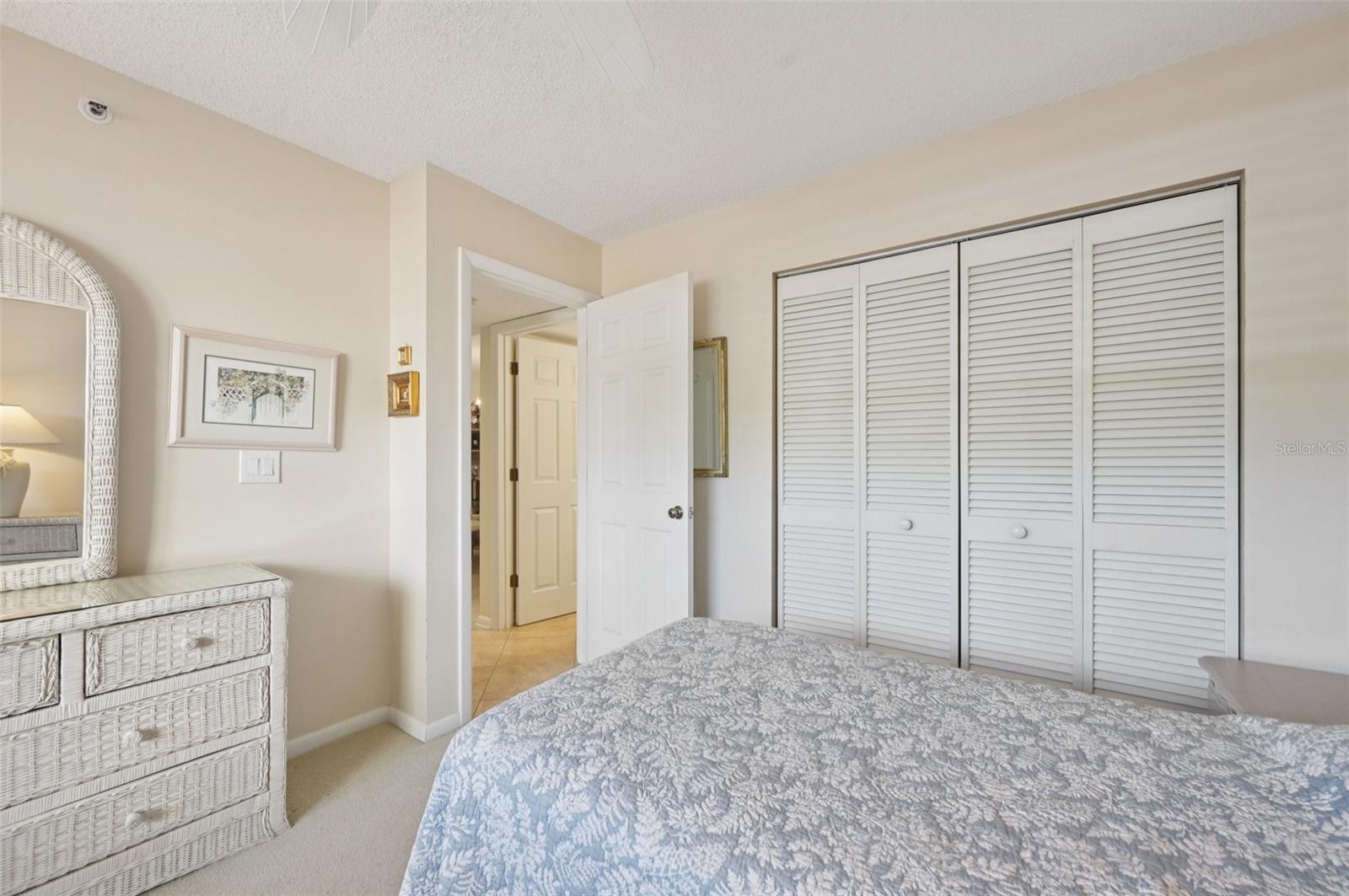 Image 27 of 56 For 824 Wexford Boulevard 824