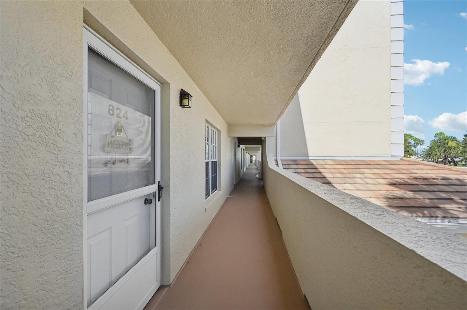 Image 4 of 56 For 824 Wexford Boulevard 824