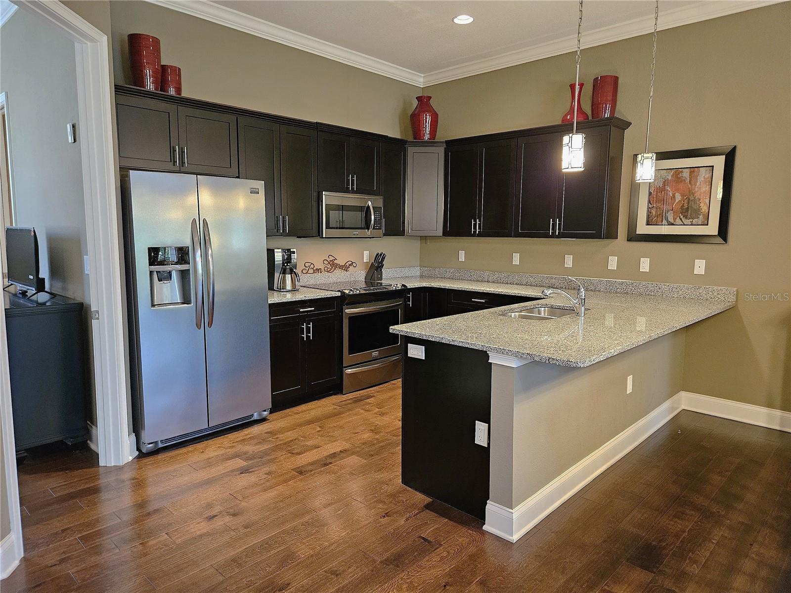 Image 16 of 53 For 461 Nokomis Avenue S 461