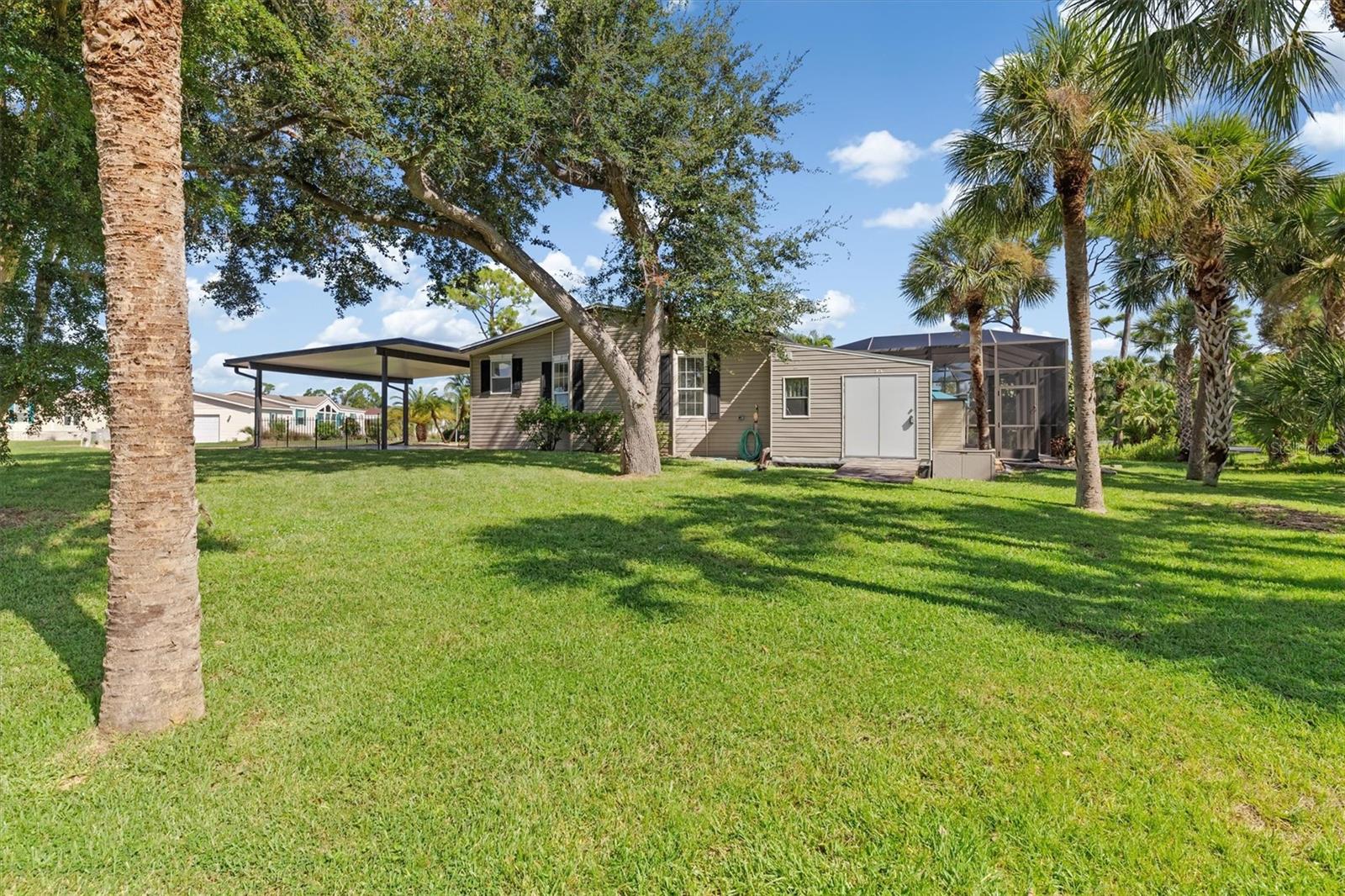 Image 23 of 37 For 9158 Pinehaven Way