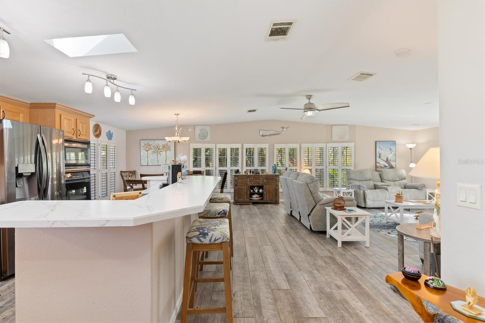 Image 6 of 37 For 9158 Pinehaven Way