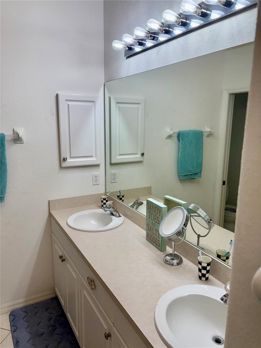 Image 18 of 26 For 703 Casa Del Lago Way 703