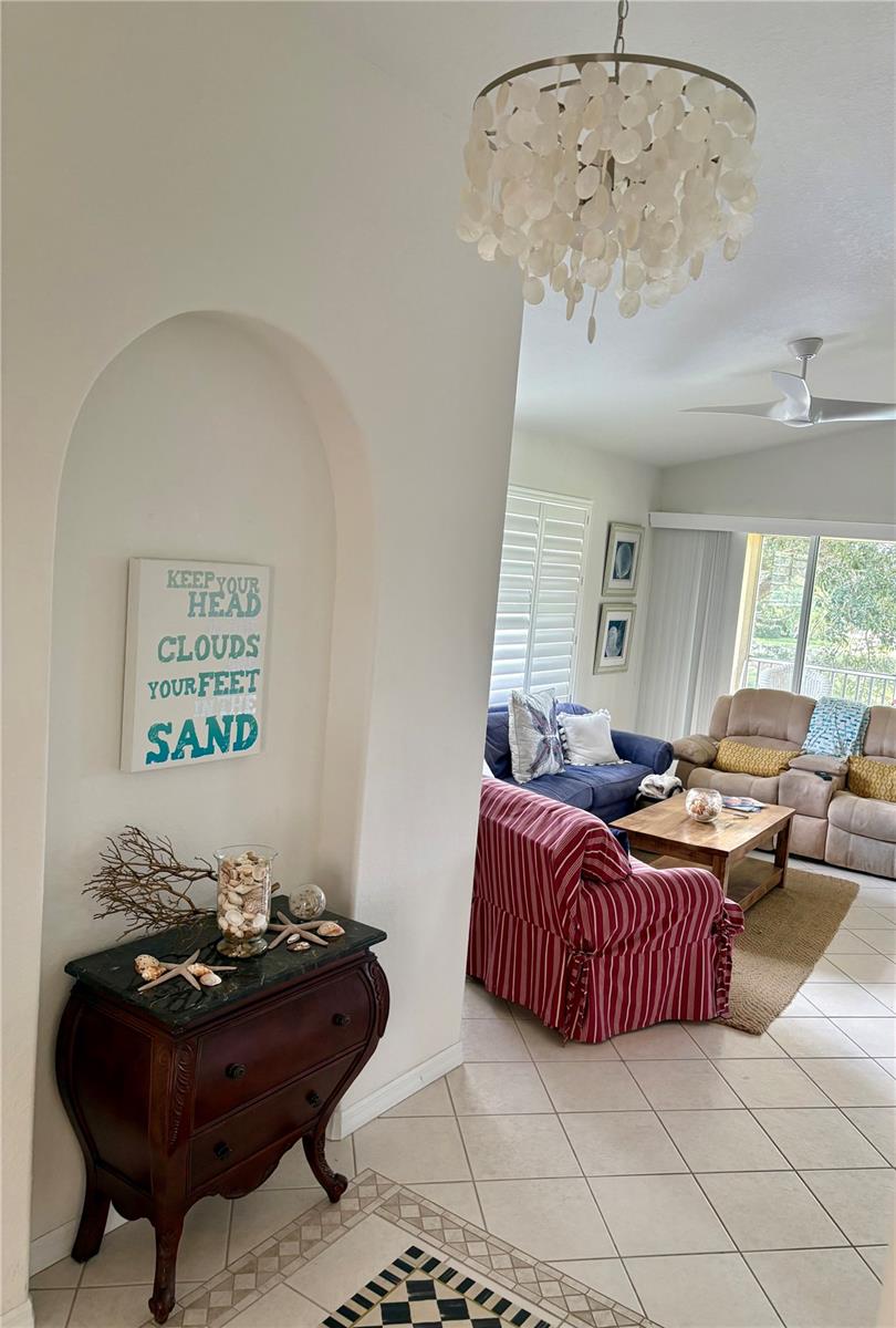 Image 4 of 26 For 703 Casa Del Lago Way 703