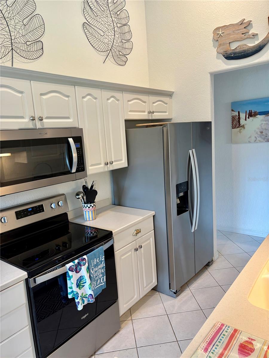 Image 9 of 26 For 703 Casa Del Lago Way 703