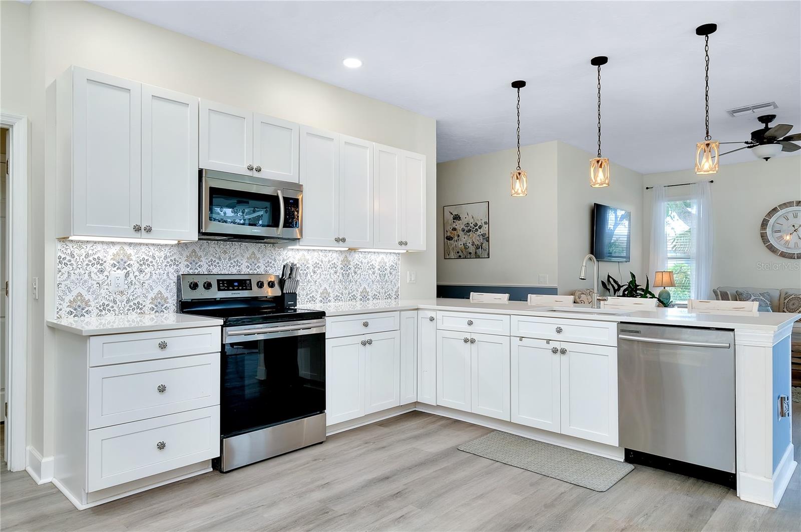 Image 18 of 52 For 4342 Manfield Drive